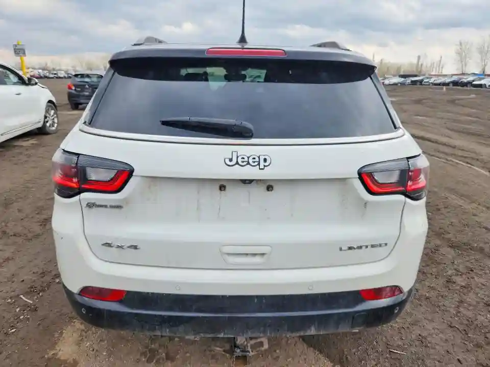 3C4NJDCB5NT147044 2022 JEEP COMPASS-5