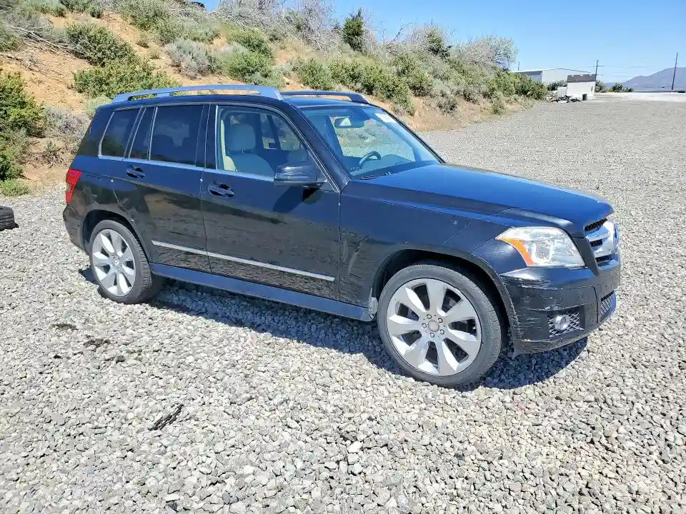 WDCGG8HB4AF352828 2010 MERCEDES-BENZ GLK-CLASS-3