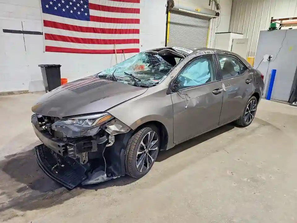 2T1BURHE1JC074956 2018 TOYOTA COROLLA-0