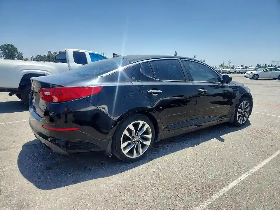 5XXGR4A74FG375243 2015 KIA OPTIMA-2