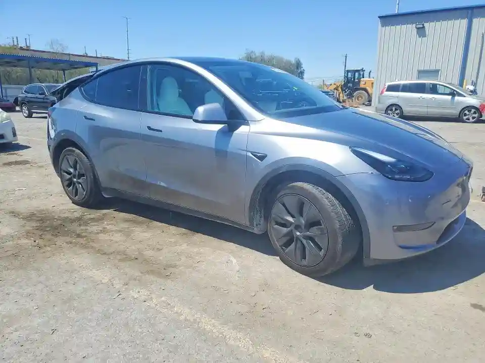 7SAYGDEE1SF278651 2025 TESLA MODEL Y-3