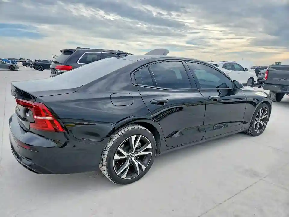 7JRL12FL9RG314596 2024 VOLVO S60-2