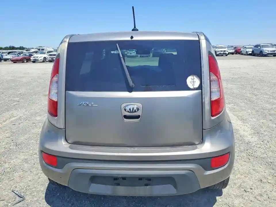 KNDJT2A57D7492475 2013 KIA SOUL-5