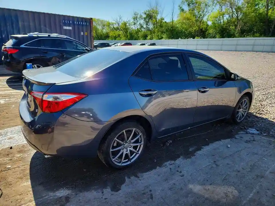 5YFBURHEXFP332947 2015 TOYOTA COROLLA-2