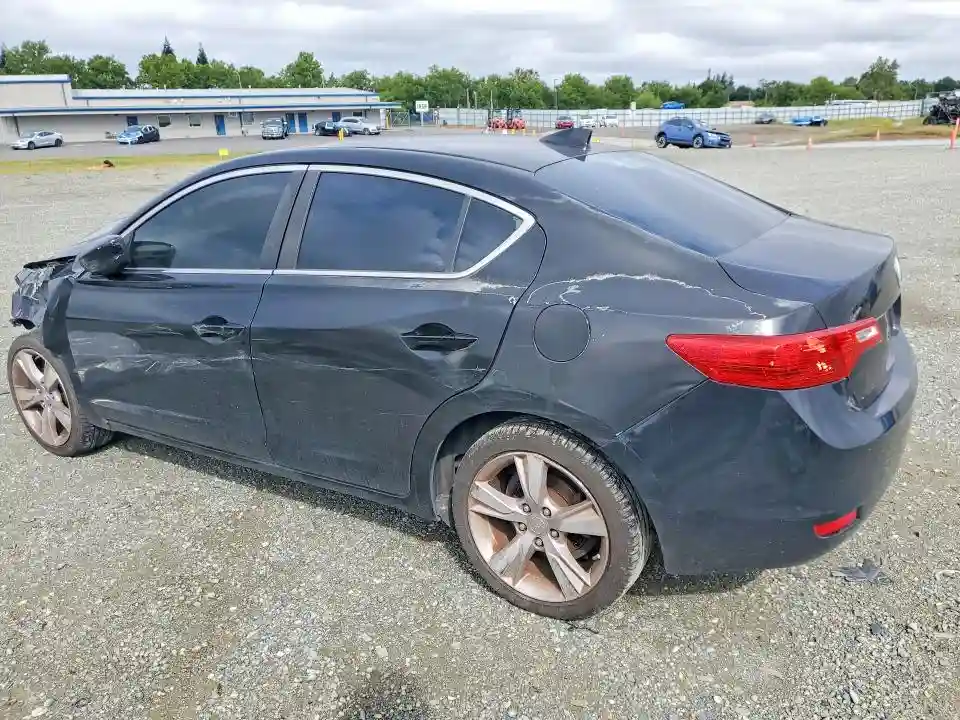19VDE1F75DE008517 2013 ACURA ILX-1