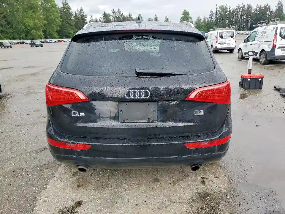 WA1CKAFP5AA079317 2010 AUDI Q5-5