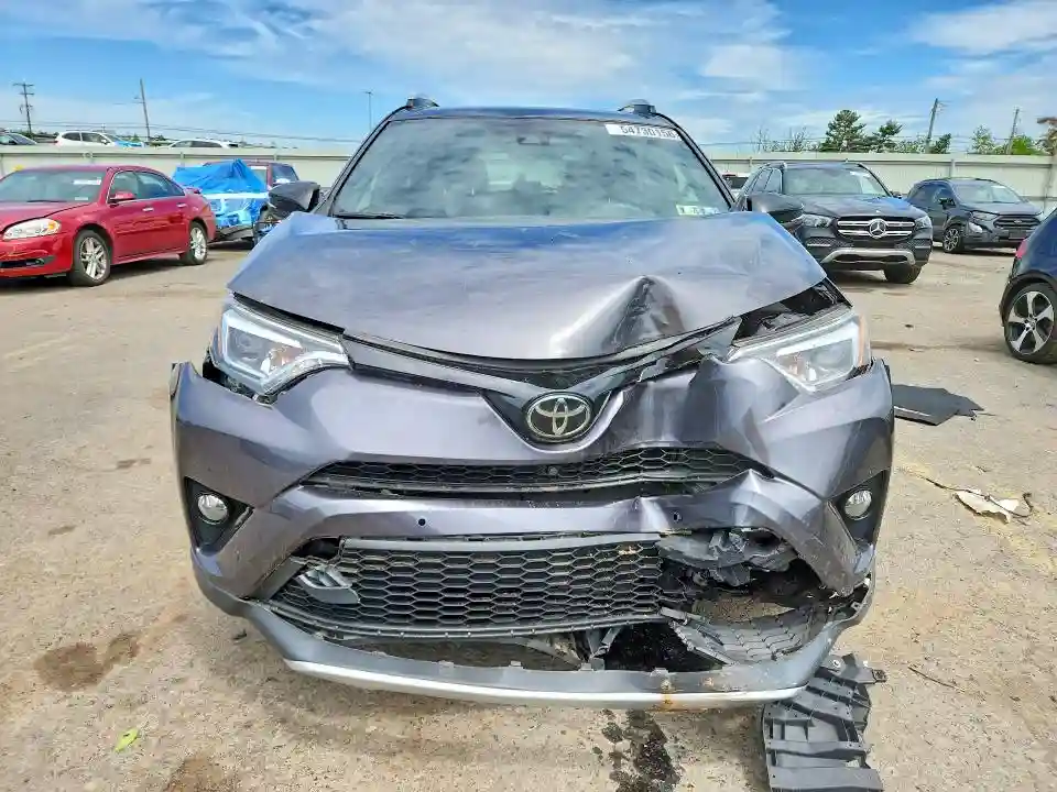 JTMJFREV4GJ075820 2016 TOYOTA RAV4-4