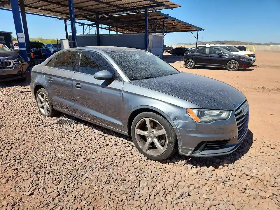 WAUACGFF4F1010062 2015 AUDI A3-3