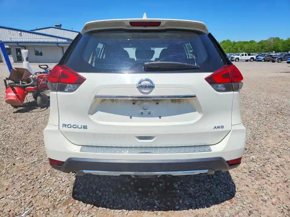 JN8AT2MVXHW024932 2017 NISSAN ROGUE-5
