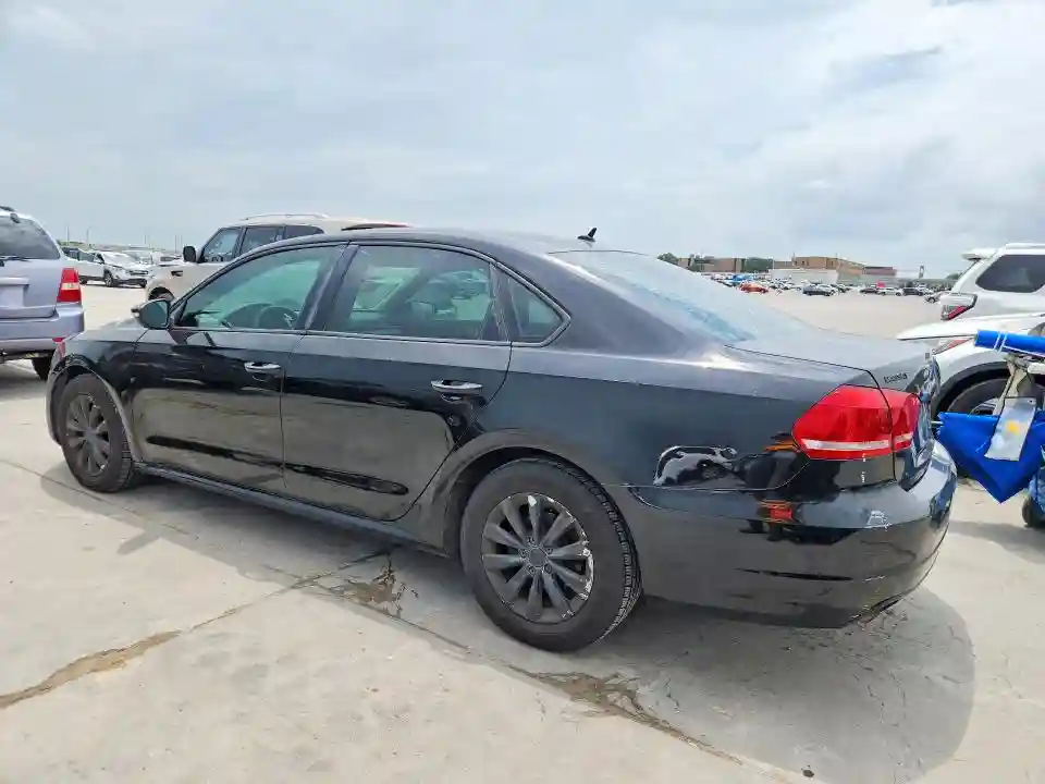 1VWAP7A34CC026442 2012 VOLKSWAGEN PASSAT-1