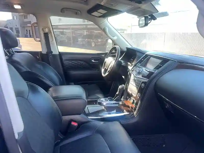 JN8AZ2NF8K9685855 2019 INFINITI QX80-4