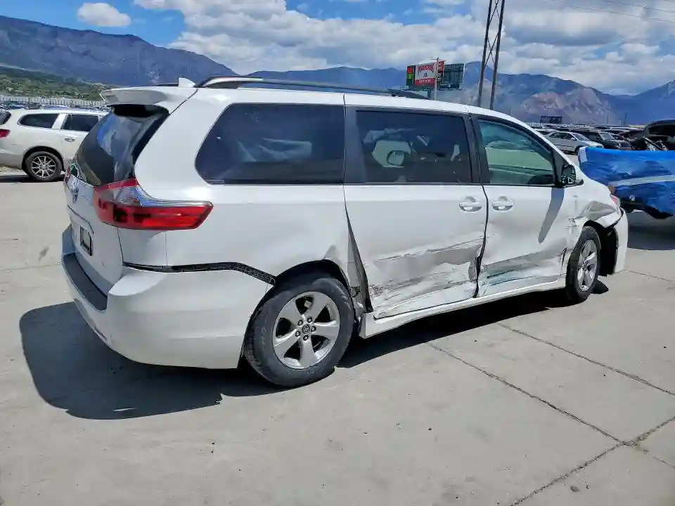 5TDKZ3DC3LS064474 2020 TOYOTA SIENNA-2