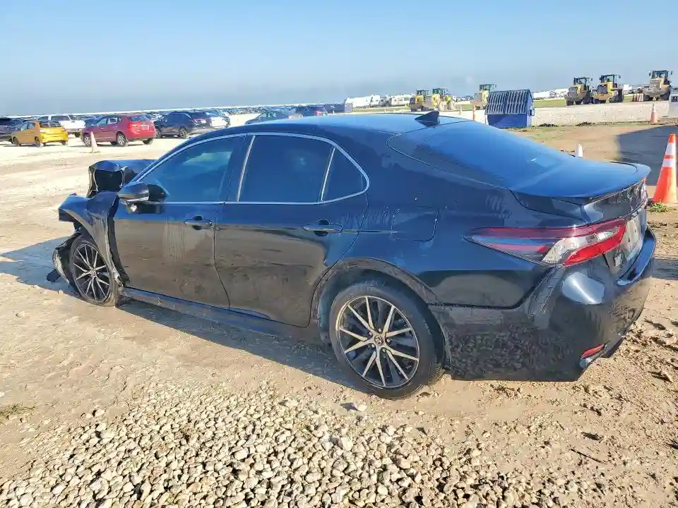 4T1G11AK2NU714242 2022 TOYOTA CAMRY-1