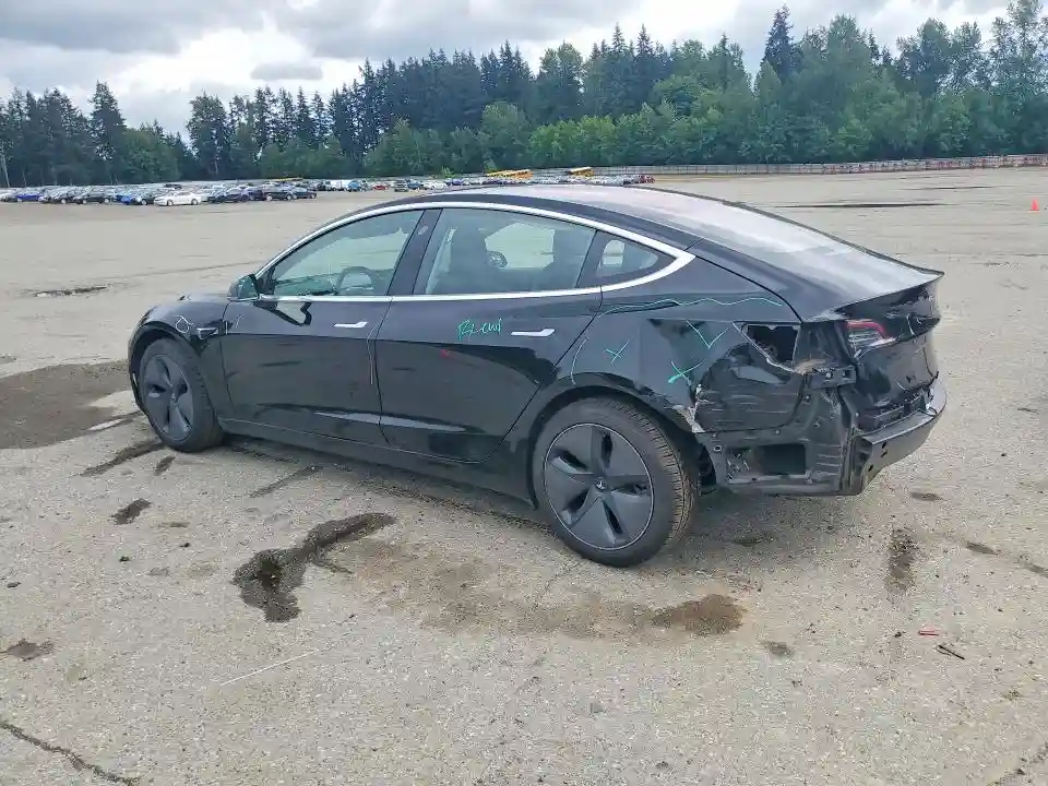 5YJ3E1EA9JF033801 2018 TESLA MODEL 3-1