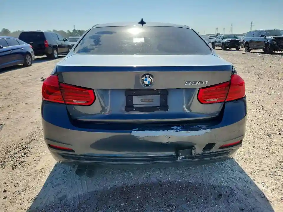 WBA8B9G54JNU95873 2018 BMW 3 SERIES-5