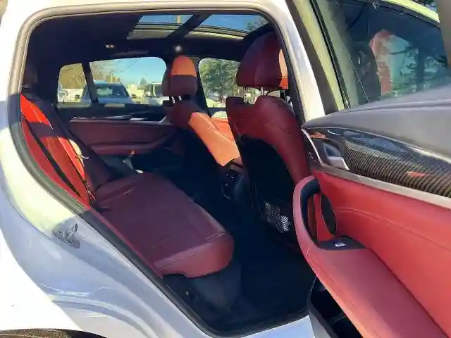 5UX2V1C08M9G98579 2021 BMW X4-5