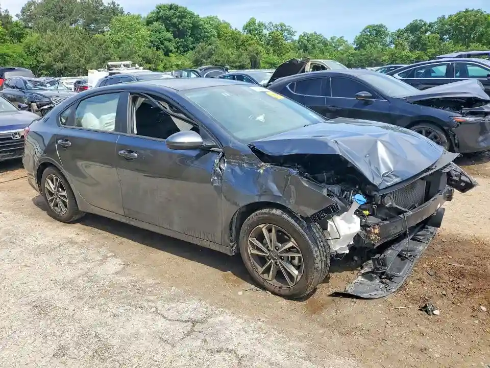 3KPF24AD5RE740595 2024 KIA FORTE LXS-3