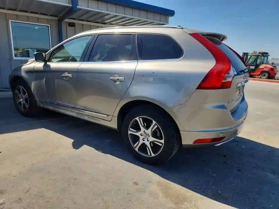 YV4902RK3F2670238 2015 VOLVO XC60-1