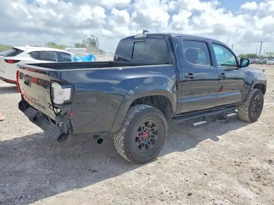 5TFAZ5CN6MX105220 2021 TOYOTA TACOMA-2