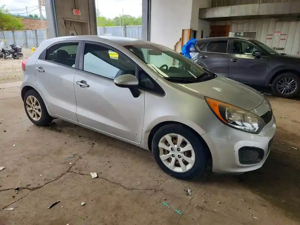 KNADM5A38E6358539 2014 KIA RIO-3