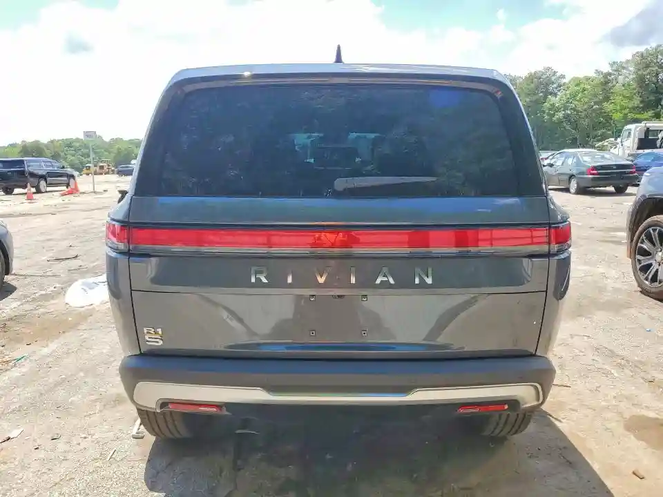 7PDSGABA2PN022829 2023 RIVIAN RIS-5