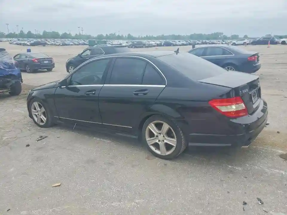 WDDGF8BB0BR157946 2011 MERCEDES-BENZ C-CLASS-1