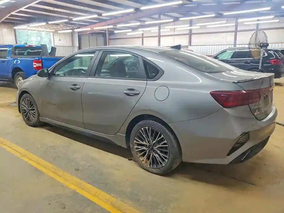 3KPF54AD1NE508612 2022 KIA FORTE-1
