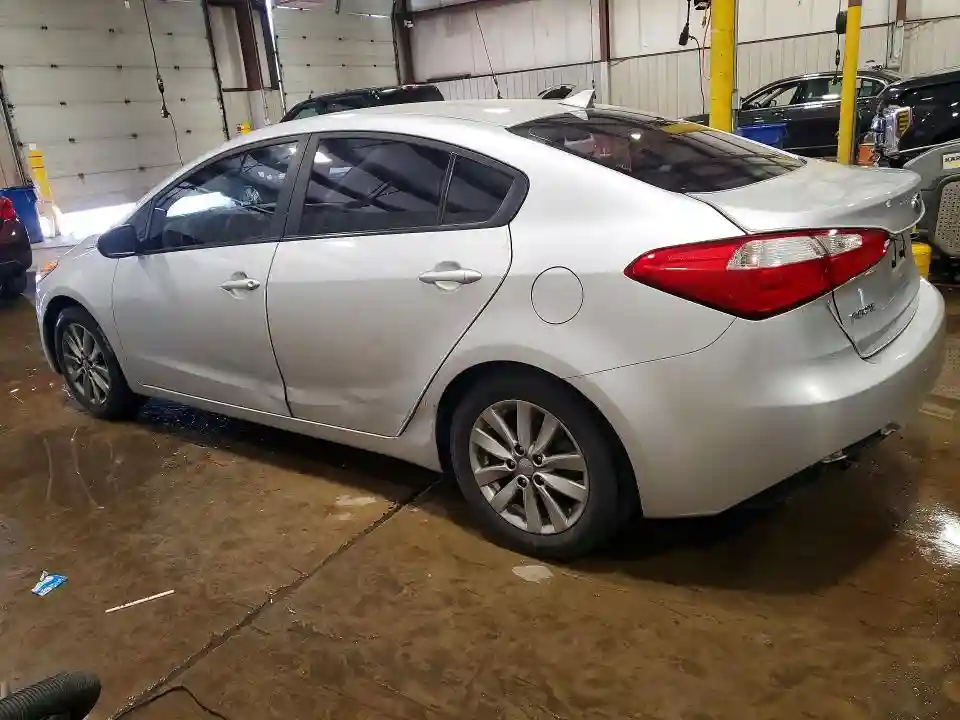 KNAFX4A61G5576044 2016 KIA FORTE-1