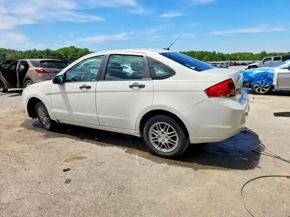 1FAHP3FN9AW162247 2010 FORD FOCUS-1