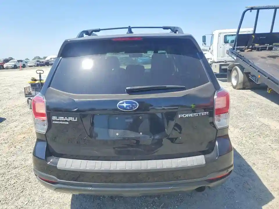 JF2SJARCXJH408888 2018 SUBARU FORESTER-5