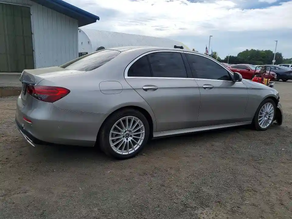 W1KZF8EB9NB026158 2022 MERCEDES-BENZ E-CLASS-2