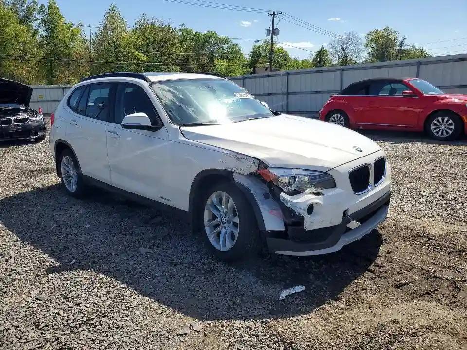 WBAVL1C54FVY37207 2015 BMW X1-3