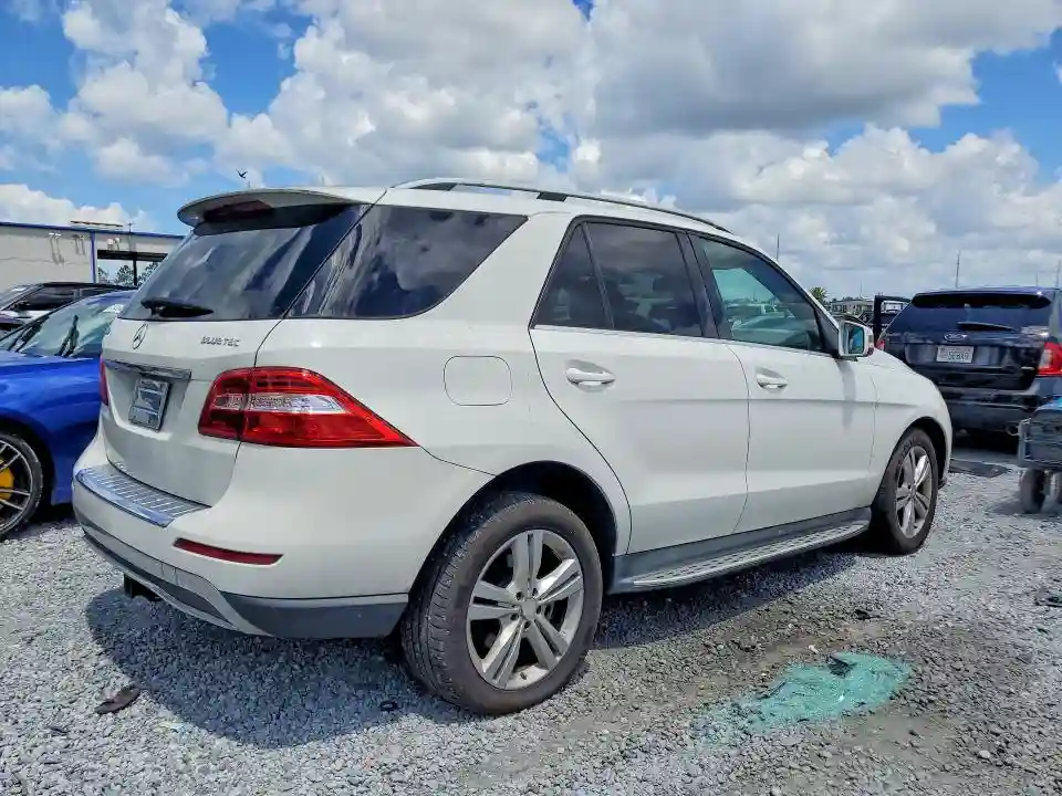 4JGDA2EB2EA332779 2014 MERCEDES-BENZ M-CLASS-2