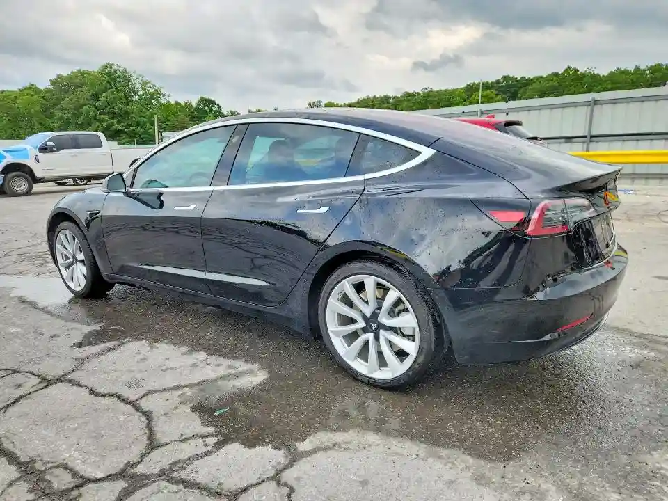 5YJ3E1EA7JF005835 2018 TESLA MODEL 3-1
