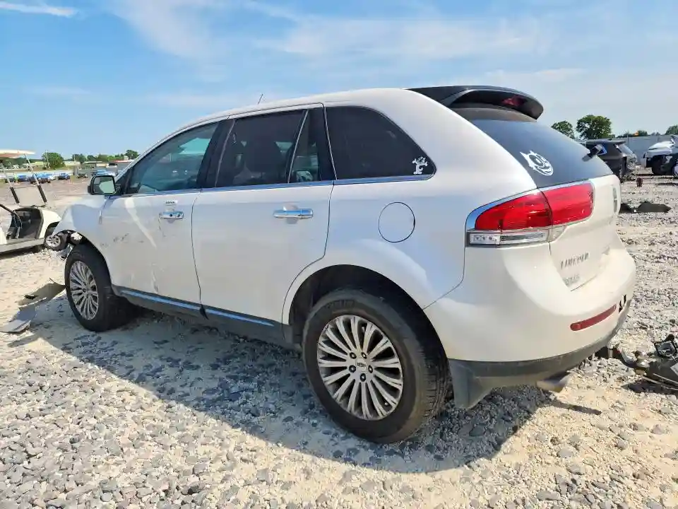 2LMDJ6JK6CBL17396 2012 LINCOLN TOWNHOUSE MKX-1
