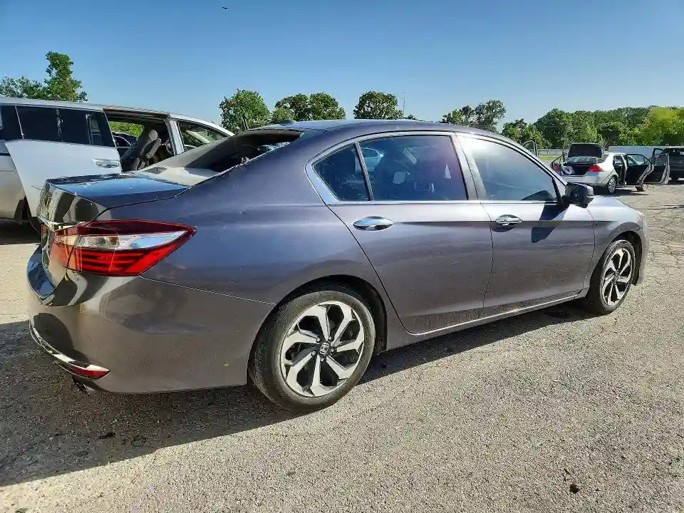 1HGCR2F70GA045917 2016 HONDA ACCORD-2