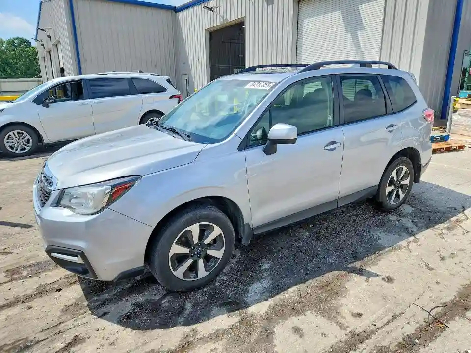 JF2SJAGC1JH450708 2018 SUBARU FORESTER-0