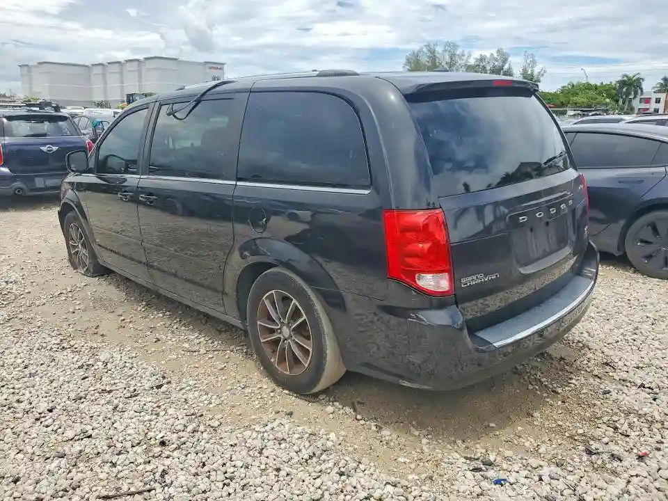 2C4RDGCGXHR589945 2017 DODGE CARAVAN-1