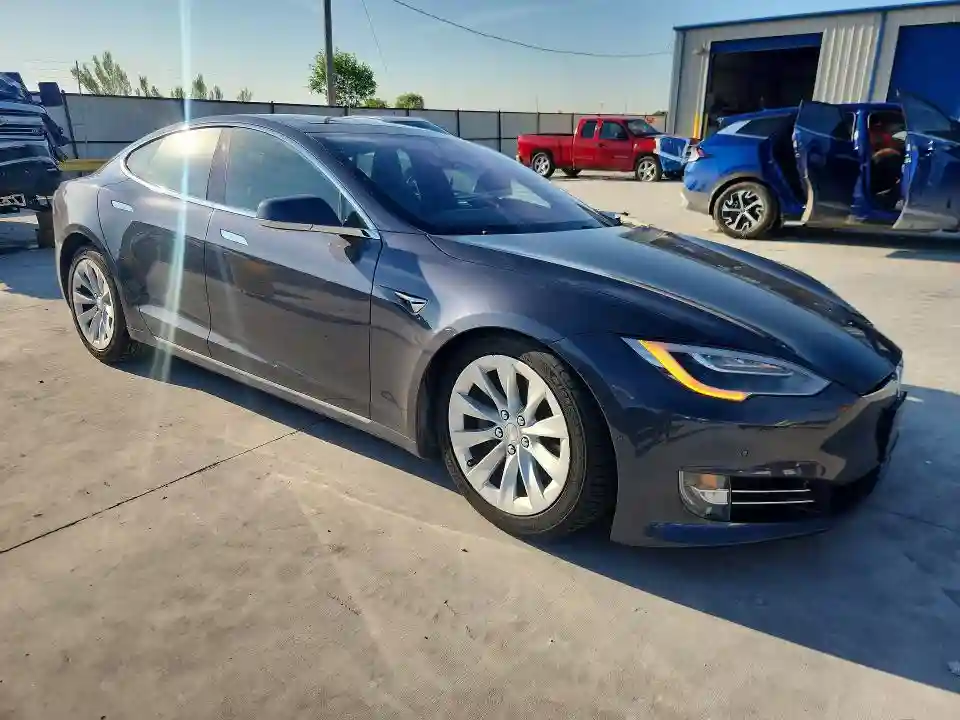5YJSA1E2XHF183779 2017 TESLA MODEL S-3