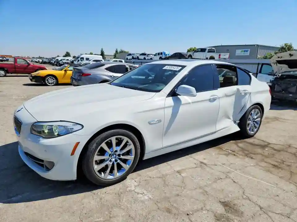 WBAFR1C59BDS36037 2011 BMW 5 SERIES-0