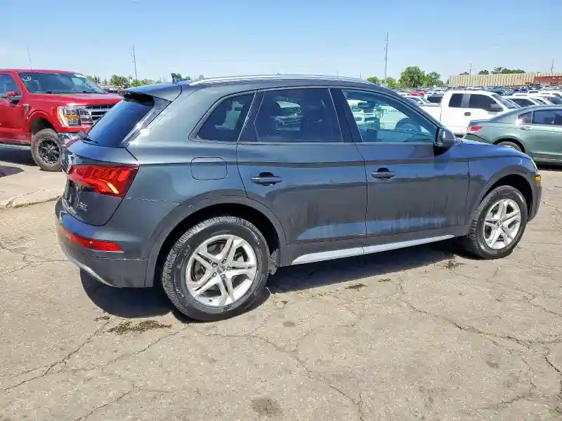 WA1ANAFYXJ2001004 2018 AUDI Q5-2