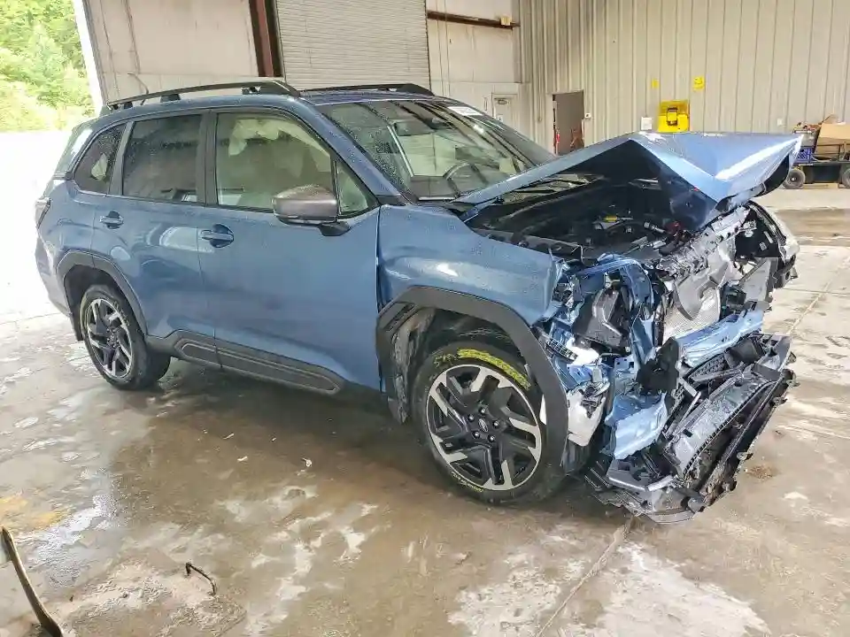 JF2SLDRC6SH429363 2025 SUBARU FORESTER-3