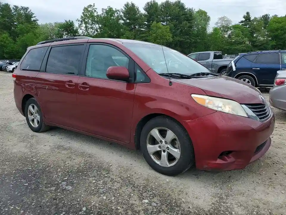 5TDKK3DC4ES441188 2014 TOYOTA SIENNA-3
