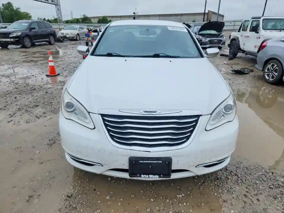 1C3CCBCB5CN211347 2012 CHRYSLER 200-4