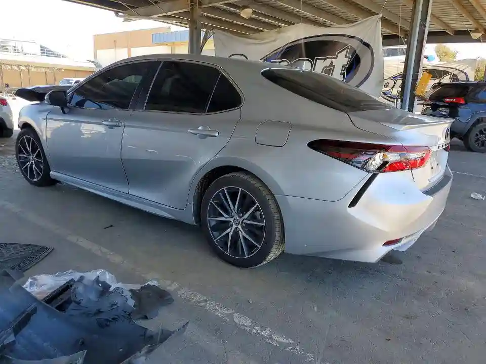 4T1G11AK9NU715761 2022 TOYOTA CAMRY-1