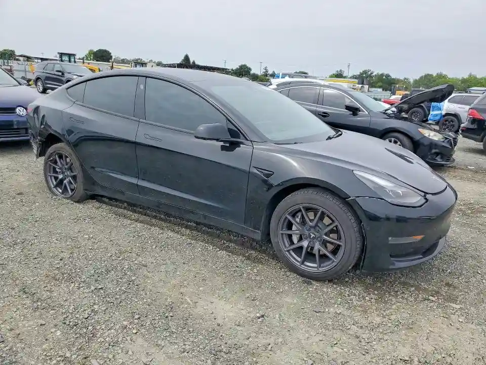 5YJ3E1EB9MF072286 2021 TESLA MODEL 3-3