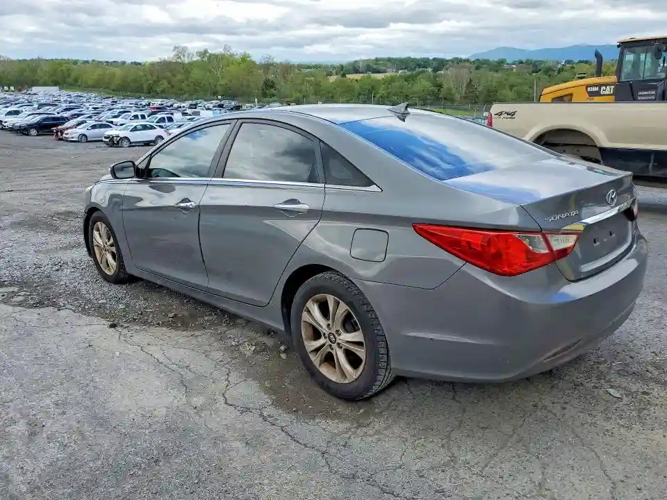 5NPEC4AC9DH737591 2013 HYUNDAI SONATA-1