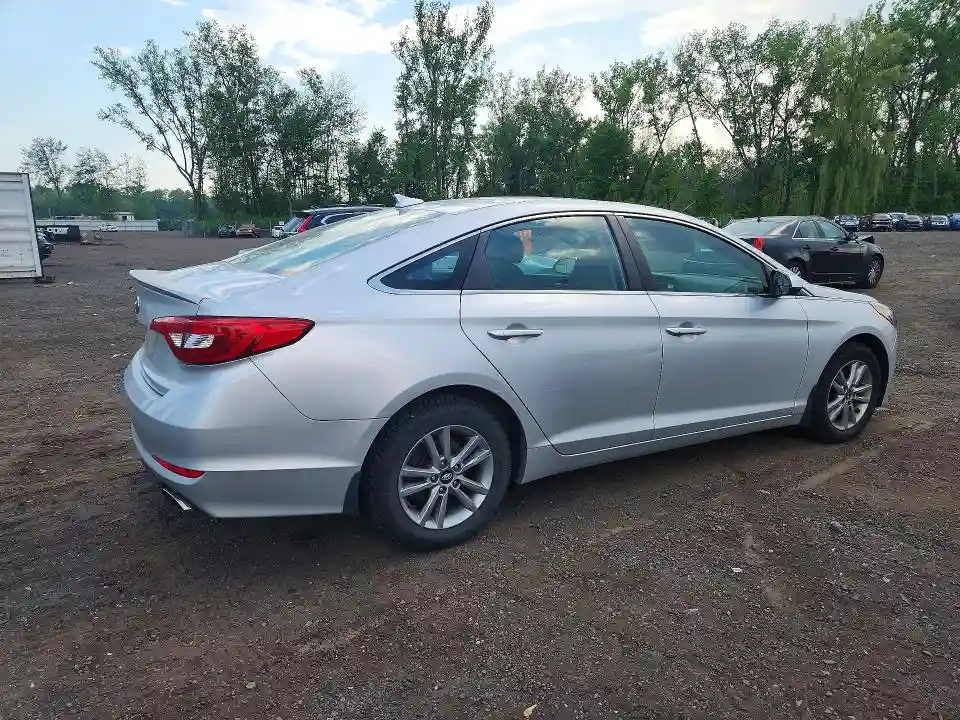 5NPE24AF7FH149060 2015 HYUNDAI SONATA-2