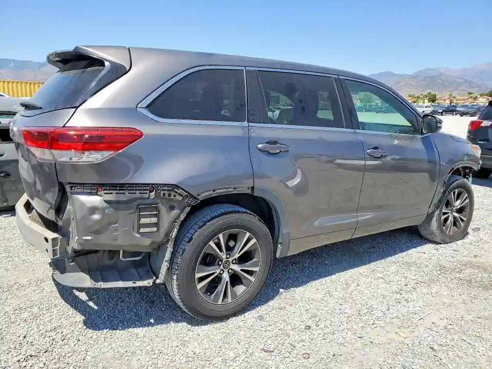 5TDZZRFH3JS236901 2018 TOYOTA HIGHLANDER-2