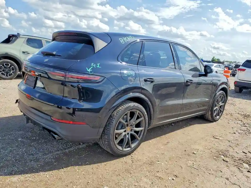 WP1AA2AY8LDA08232 2020 PORSCHE CAYENNE-2